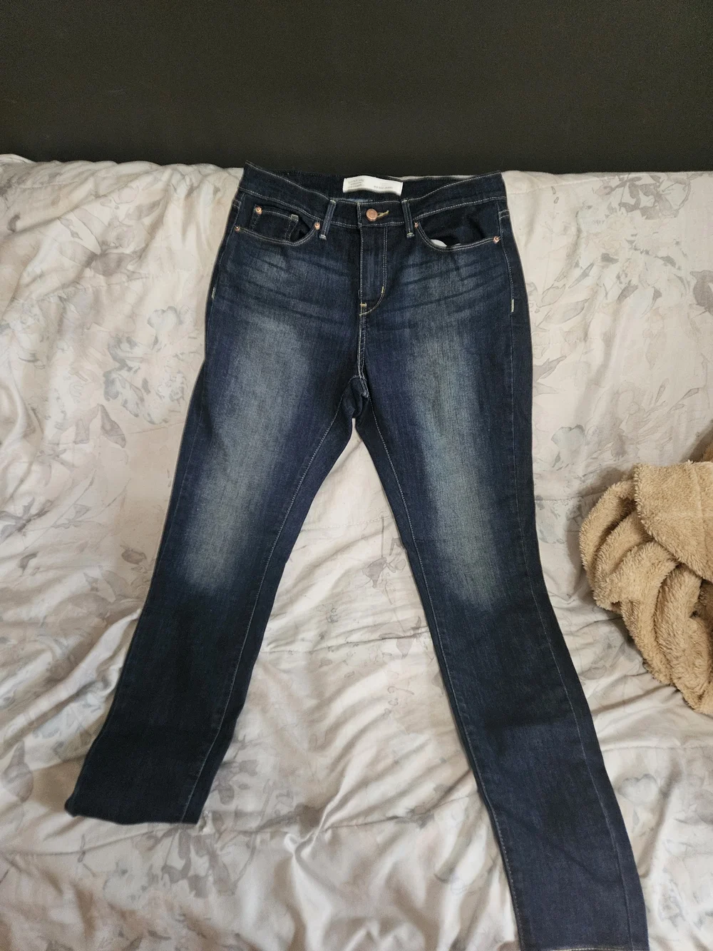 Signature by Levi Strauss Curvy Mid Rise Skinny Dark Blue Jeans